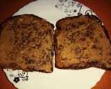 A picture of step 3 of Choco-Banana Peanut butter Sandwich.