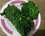 Foto langkah ke 1 dari resep Daun Singkong Kuah Santan.