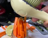Foto del paso 2 de la receta: Bastones de zanahoria con limón y Tajín