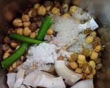 A picture of step 3 of Sprouted moong dal dosa.