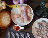 Foto del paso 1 de la receta Paella de rape, puntilla y ajos tiernos