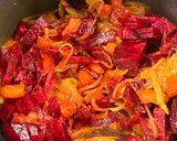 A picture of step 2 of Beetroot curry.