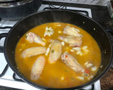 Foto del paso 3 de la receta: Paella de gamba roja pollo y sepia