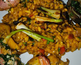 Foto del paso 10 de la receta: Arroz Maty, con alcachofas confitadas, ajos tiernos, gambas langostineras y sepia