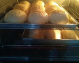 Foto langkah ke 3 dari resep Roti burger bun simpel.