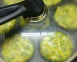 A picture of step 4 of Kumbhaniya Fritters.