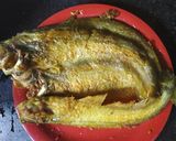 A picture of step 1 of Pabdar Tel Jhal(Pabda Fish Curry).