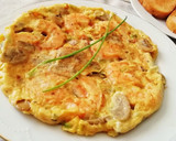Foto del paso 3 de la receta: Tortilla de Champiñones con Langostinos