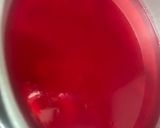 A picture of step 2 of Rose milk with rose jelly.