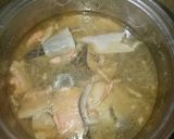 Foto langkah ke 6 dari resep Kaldu ikan salmon untuk mpasi.