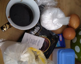 Foto langkah ke 1 dari resep Brownies kukus chocolatos (chocochips+keju) simple & no mixer.