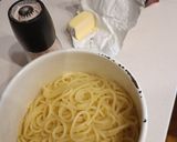 A picture of step 5 of Spaghetti with Chanterelle Sauce.