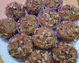 A picture of step 5 of Banana crunch muffins.