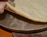 Foto del paso 7 de la receta: Fugazzeta de harina de mandioca a los tres quesos