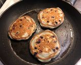 A picture of step 4 of My Norway trip pancakes.