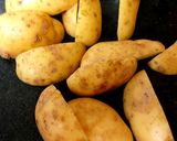 A picture of step 1 of My homemade Deep fried Wedgie chunky Chips inthe Skin. #Sidedish.
