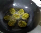 A picture of step 3 of Fried Palak(spinach) Muthiya.