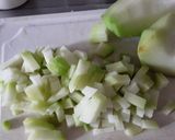 Foto del paso 1 de la receta: Guiso de chayote / guatila /yota o papa de pobre..🥘
