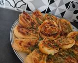 Une image de l'étape 2 de Rouleaux feuilletés croustillants aux lardons et fromage.