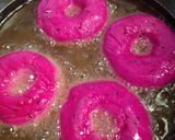 Foto langkah ke 3 dari resep Donat Buah Naga.