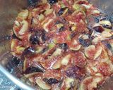 Foto del passaggio 3 della ricetta Marmellata di fichi neri