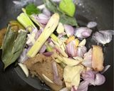 Foto langkah ke 2 dari resep Sup Ikan Kuwe.