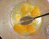 Foto del paso 3 de la receta: Pastel imposible (chocoflan)