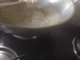 करारी मैदा मठरी(karari maida mathri recipe in hindi)