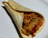 Foto del paso 4 de la receta: Tacos c/lo que encontré en casa 🌮🏡🍅🫑