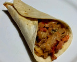 Foto del paso 4 de la receta: Tacos c/lo que encontré en casa 🌮🏡🍅🫑