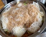 A picture of step 5 of Chicken & Shrimp Pancit Bihon.