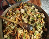 Foto del paso 7 de la receta: Lomo de cerdo al Wok con verduras y spaguetti