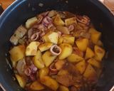 Foto del paso 5 de la receta Guiso de patatas con calamar, alcachofas y habitas tiernas
