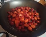 Foto del paso 3 de la receta: Crema de fresas