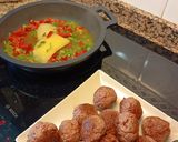 Foto del paso 2 de la receta Albóndigas XL en salsa jardinera