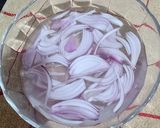 Foto del paso 1 de la receta: Ensalada de pepino encurtido con toque de perejil