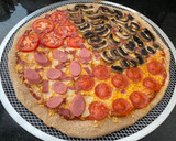 Foto del paso 8 de la receta: Pizza integral crujiente (base)