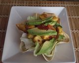 Foto del paso 10 de la receta: Canastitas de pollo. (Tostada salad)