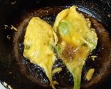 A picture of step 3 of Palak fritters chaat.