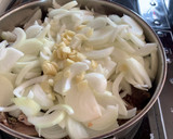 Foto del paso 3 de la receta: Perdices rojas encebolladas