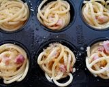 A picture of step 2 of Frittatine di Carbonara.