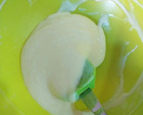 Foto del paso 3 de la receta: Helado extra cremoso de limón con toque de lima verde y azahar