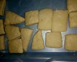 A picture of step 4 of Sweet Yogurt mandazis.