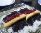 A picture of step 8 of Mango sticky rice sushi.