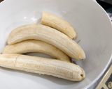 Foto langkah ke 1 dari resep Banana Chocolate Bread.