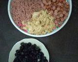 صورة لخطوة 2 من وصفة بيتزا بيتية لذيذة وسريعة 🍕