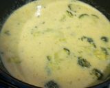 Foto del paso 3 de la receta: Crema de brócoli con queso Edam