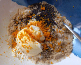 Foto del paso 3 de la receta: Bizcocho de naranja entera con crujiente de semillas de amapolas