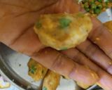 A picture of step 3 of Quick and easy Potato Peas Samosa Roll.
