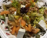 Foto del paso 3 de la receta: Ensalada de papaya con nueces y queso blanco
